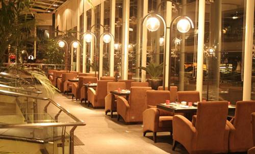 飲食公司品牌策劃受什么影響？